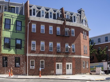 132 Emerson St., Boston, Massachusetts, 1 Bedroom Bedrooms, 3 Rooms Rooms,1 BathroomBathrooms,Residential Lease,For Rent,Emerson St.,73508449