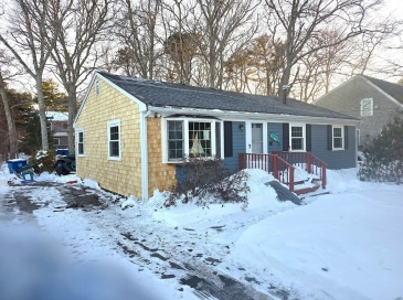 7 Yale Dr, Falmouth, Massachusetts, 3 Bedrooms Bedrooms, 6 Rooms Rooms,1 BathroomBathrooms,Residential,For Sale,Yale Dr,73428355