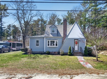 51 Swifts Beach Rd, Wareham, Massachusetts, 3 Bedrooms Bedrooms, 7 Rooms Rooms,2 BathroomsBathrooms,Residential,For Sale,Swifts Beach Rd,73500373 51 Swifts Beach Rd, Wareham, Massachusetts, 3 Bedrooms Bedrooms, 7 Rooms Rooms,2 BathroomsBathrooms,Residential,For Sale,Swifts Beach Rd,73500373