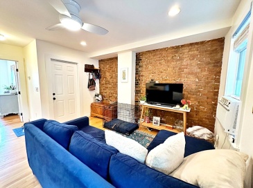 187 Everett St, Boston, Massachusetts, 1 Bedroom Bedrooms, 2 Rooms Rooms,1 BathroomBathrooms,Residential Lease,For Rent,Everett St,73514485