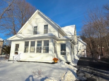 15 Main Street, Allenstown, New Hampshire, 5 Bedrooms Bedrooms, 9 Rooms Rooms,2.5 BathroomsBathrooms,Residential,For Sale,Main Street,73474826
