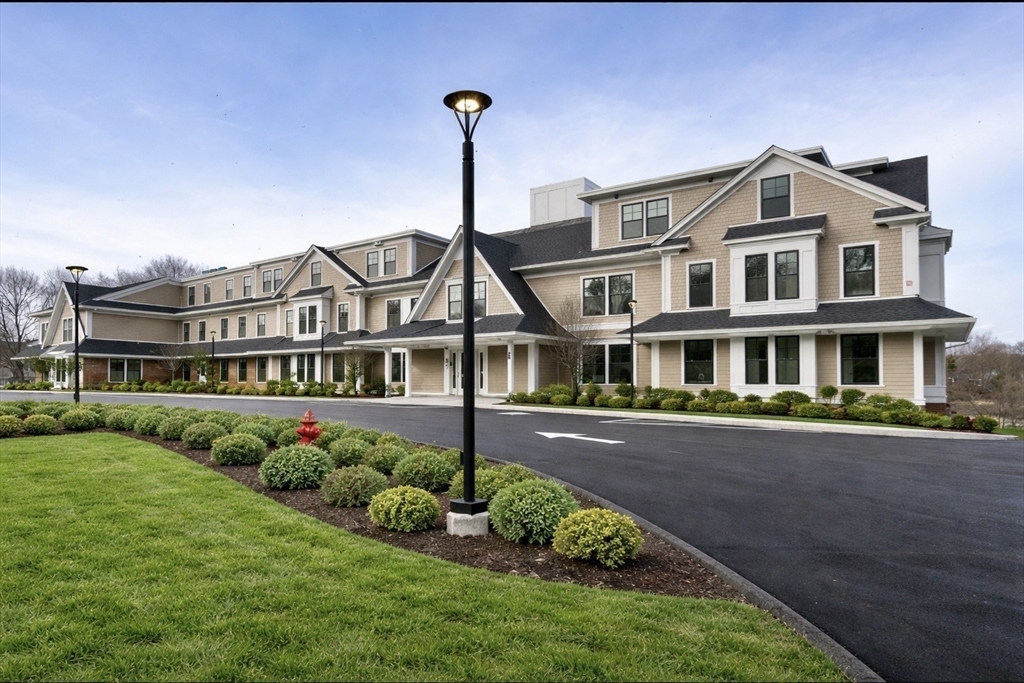 26 Union Street, Natick, Massachusetts, 1 Bedroom Bedrooms, 4 Rooms Rooms,1 BathroomBathrooms,Residential Lease,For Rent,Union Street,73520806