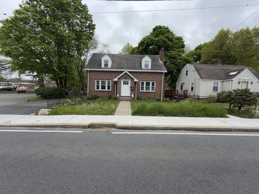 16 Water St, Quincy, Massachusetts, 3 Bedrooms Bedrooms, 8 Rooms Rooms,2 BathroomsBathrooms,Residential Income,For Sale,Water St,73520887