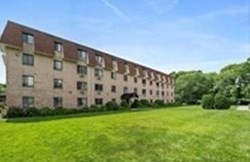 135 Grove Street, Rockland, Massachusetts, 2 Bedrooms Bedrooms, 4 Rooms Rooms,1 BathroomBathrooms,Residential Lease,For Rent,Grove Street,73423219