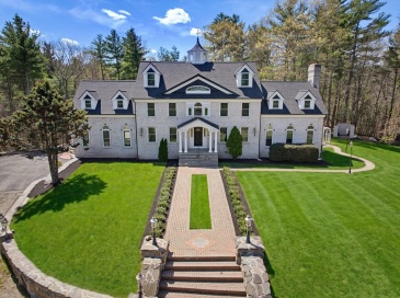 175 Pleasant St, Upton, Massachusetts, 8 Bedrooms Bedrooms, 15 Rooms Rooms,6 BathroomsBathrooms,Residential,For Sale,Pleasant St,73520686