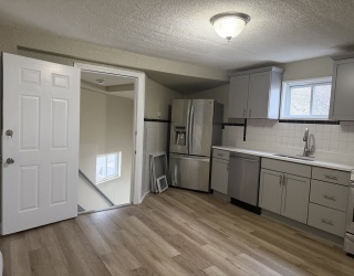 48 Wamesit St, Lowell, Massachusetts, 3 Bedrooms Bedrooms, 6 Rooms Rooms,1 BathroomBathrooms,Residential Lease,For Rent,Wamesit St,73520732