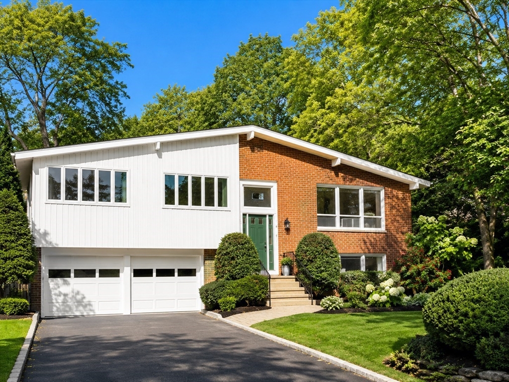 132 Brandeis Road, Newton, Massachusetts, 4 Bedrooms Bedrooms, 9 Rooms Rooms,3 BathroomsBathrooms,Residential Lease,For Rent,Brandeis Road,73520776
