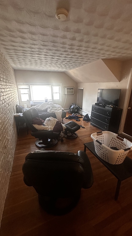 34 Parker, Cambridge, Massachusetts, 1 Bedroom Bedrooms, 1 Room Rooms,1 BathroomBathrooms,Residential Lease,For Rent,Parker,73520793