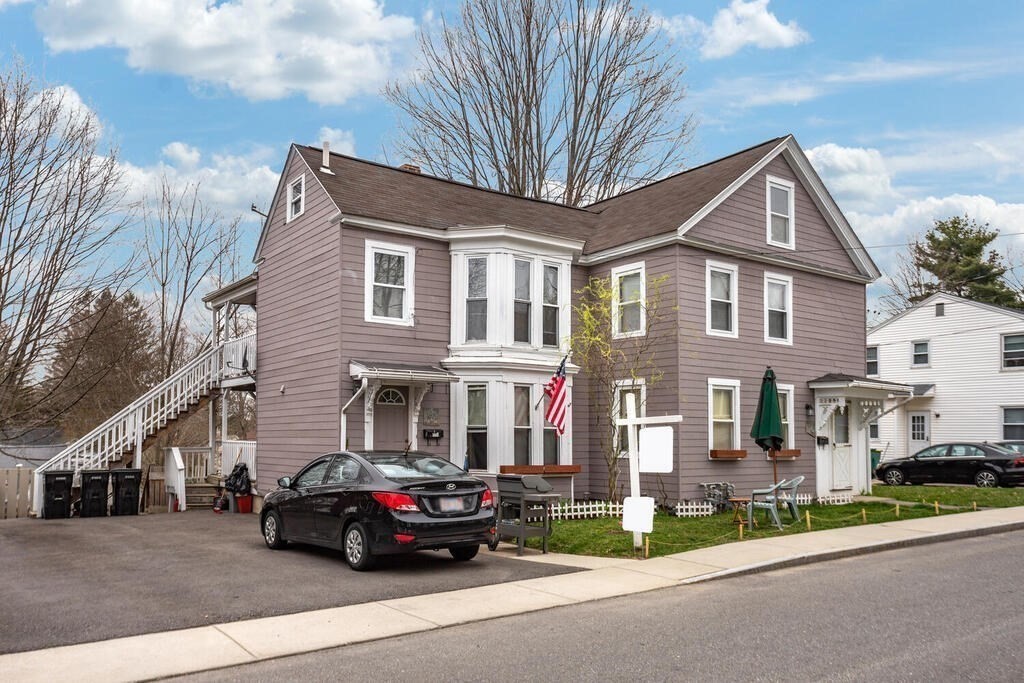 48 Pleasant St, Ayer, Massachusetts, 4 Bedrooms Bedrooms, 10 Rooms Rooms,2 BathroomsBathrooms,Residential Income,For Sale,Pleasant St,73511951
