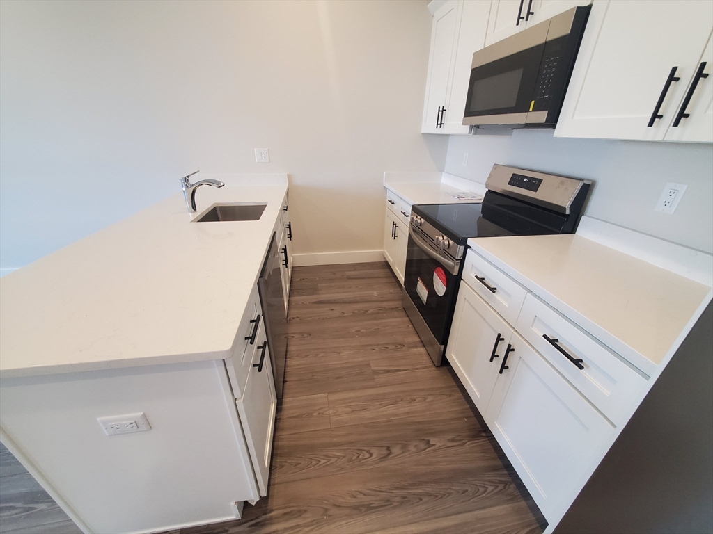 64 Tolman, Boston, Massachusetts, 1 Bedroom Bedrooms, 3 Rooms Rooms,1 BathroomBathrooms,Residential Lease,For Rent,Tolman,73520999