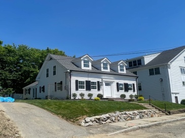 2 Mechanic St, Merrimac, Massachusetts, 3 Bedrooms Bedrooms, 8 Rooms Rooms,2.5 BathroomsBathrooms,Residential,For Sale,Mechanic St,73521009