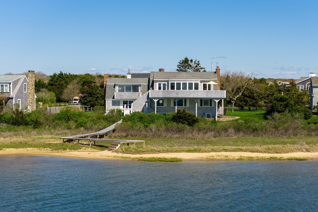 103 Edgartown Bay Road, Edgartown, Massachusetts, 4 Bedrooms Bedrooms, 7 Rooms Rooms,3 BathroomsBathrooms,Residential,For Sale,Edgartown Bay Road,73520913