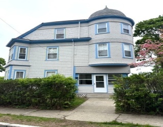 4 Chestnut Park, Melrose, Massachusetts, 2 Bedrooms Bedrooms, 5 Rooms Rooms,1 BathroomBathrooms,Residential Lease,For Rent,Chestnut Park,73521055