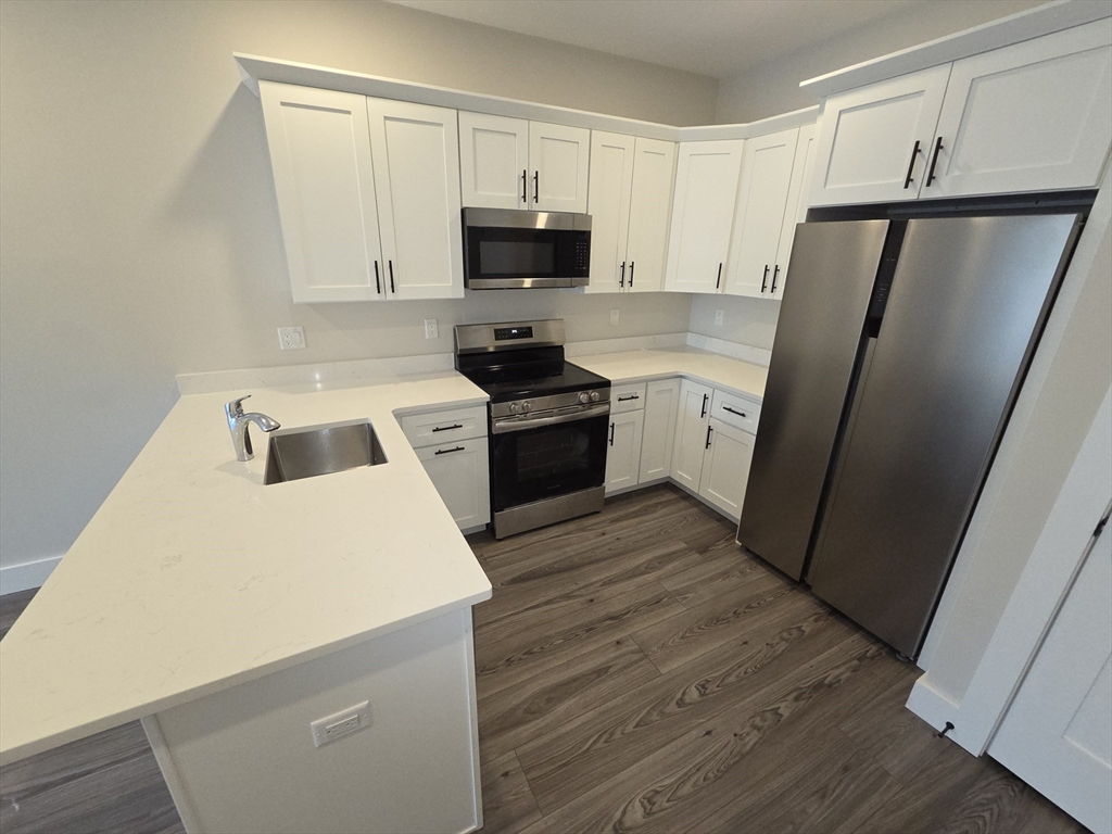 64 Tolman, Boston, Massachusetts, 2 Bedrooms Bedrooms, 4 Rooms Rooms,2 BathroomsBathrooms,Residential Lease,For Rent,Tolman,73520958