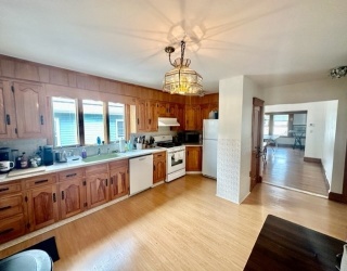 30 Sterling, Somerville, Massachusetts, 2 Bedrooms Bedrooms, 7 Rooms Rooms,1 BathroomBathrooms,Residential Lease,For Rent,Sterling,73520971
