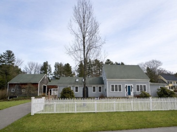 274 South St, Medfield, Massachusetts, 4 Bedrooms Bedrooms, 10 Rooms Rooms,4 BathroomsBathrooms,Residential,For Sale,South St,73493703