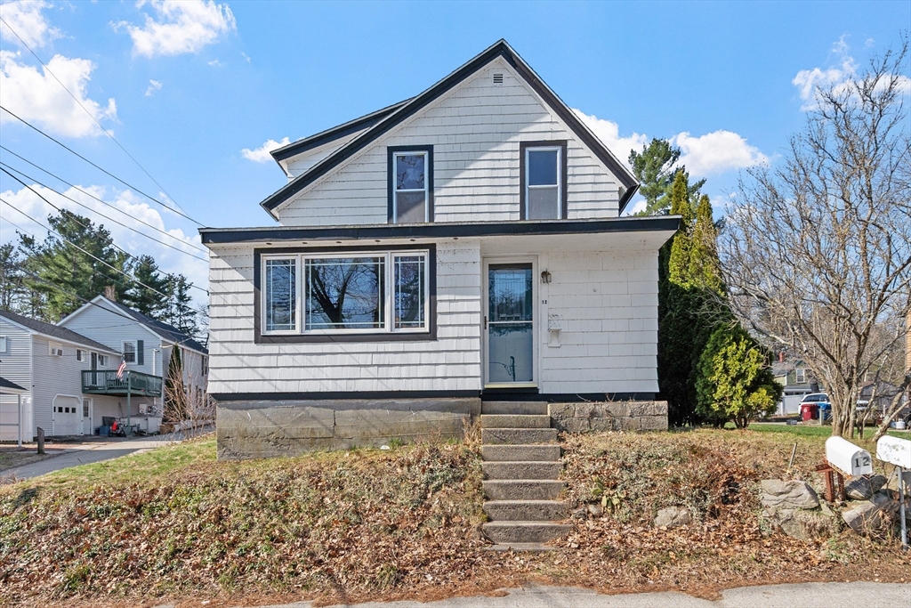 12 Bowers Ave, Tyngsborough, Massachusetts, 3 Bedrooms Bedrooms, 7 Rooms Rooms,1 BathroomBathrooms,Residential,For Sale,Bowers Ave,73502685