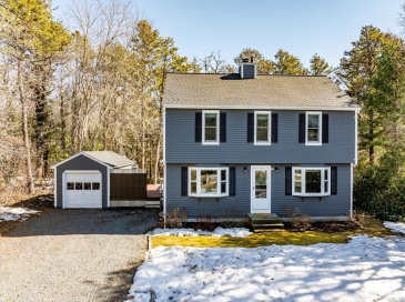 70 Great Pines Dr, Mashpee, Massachusetts, 4 Bedrooms Bedrooms, 6 Rooms Rooms,2 BathroomsBathrooms,Residential,For Sale,Great Pines Dr,73486230