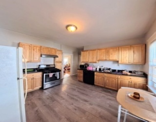 19 Arden Street, Boston, Massachusetts, 3 Bedrooms Bedrooms, 5 Rooms Rooms,1 BathroomBathrooms,Residential Lease,For Rent,Arden Street,73521253