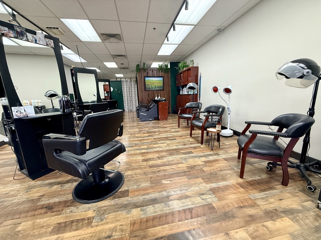 63 East Main, Norton, Massachusetts, ,Business Opportunity,For Sale,East Main,73521262