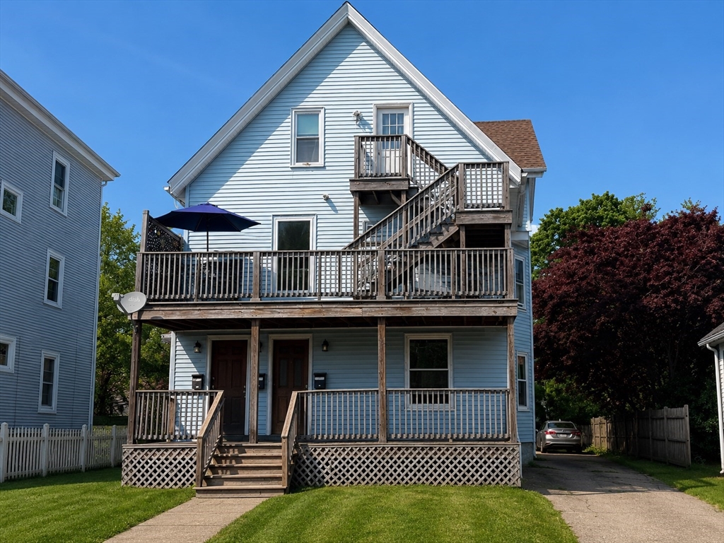 66 Holman St, Attleboro, Massachusetts, 6 Bedrooms Bedrooms, 14 Rooms Rooms,3 BathroomsBathrooms,Residential Income,For Sale,Holman St,73521267