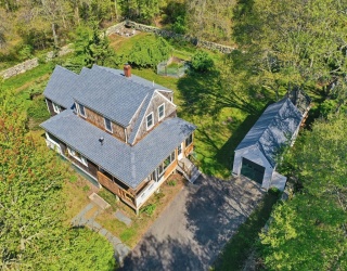 129 Cross Rd, Westport, Massachusetts, 4 Bedrooms Bedrooms, 8 Rooms Rooms,2 BathroomsBathrooms,Residential,For Sale,Cross Rd,73521379