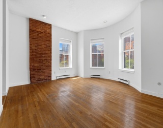 150 Chandler St, Boston, Massachusetts, 1 Bedroom Bedrooms, 3 Rooms Rooms,1 BathroomBathrooms,Residential Lease,For Rent,Chandler St,73521377