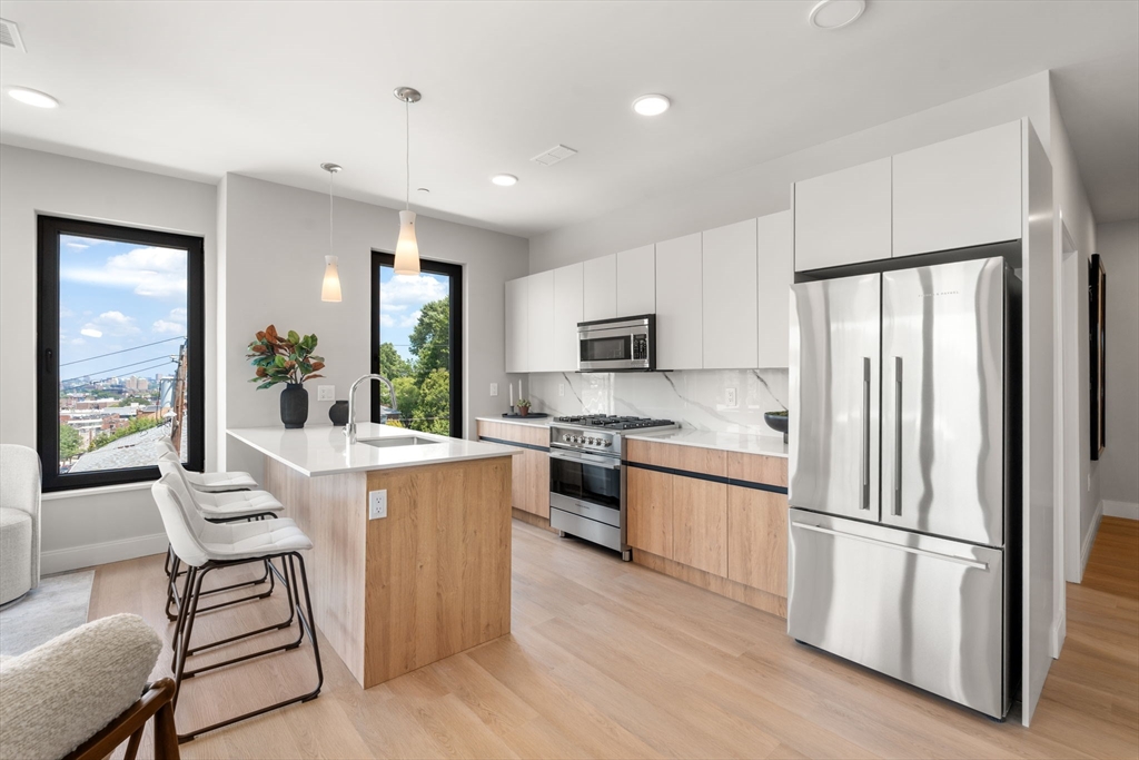 249 Corey Road, Boston, Massachusetts, 2 Bedrooms Bedrooms, 4 Rooms Rooms,2 BathroomsBathrooms,Residential,For Sale,Corey Road,73521420