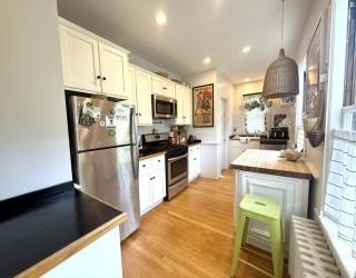 104 Fayerweather St., Cambridge, Massachusetts, 3 Bedrooms Bedrooms, 3 Rooms Rooms,2 BathroomsBathrooms,Residential Lease,For Rent,Fayerweather St.,73521446