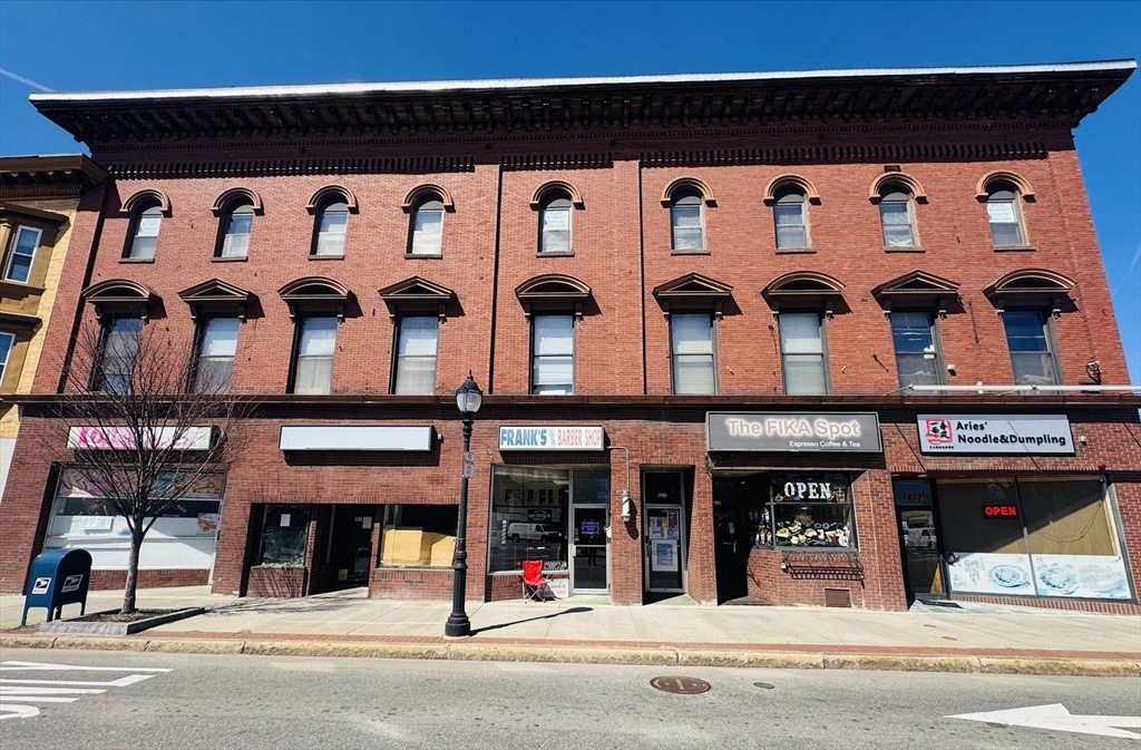 623 Main St, Waltham, Massachusetts, ,Commercial Lease,For Rent,Main St,73521342