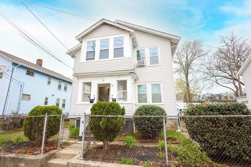 43-45 Belnel Rd, Boston, Massachusetts, 2 Bedrooms Bedrooms, 4 Rooms Rooms,1 BathroomBathrooms,Residential Lease,For Rent,Belnel Rd,73520514