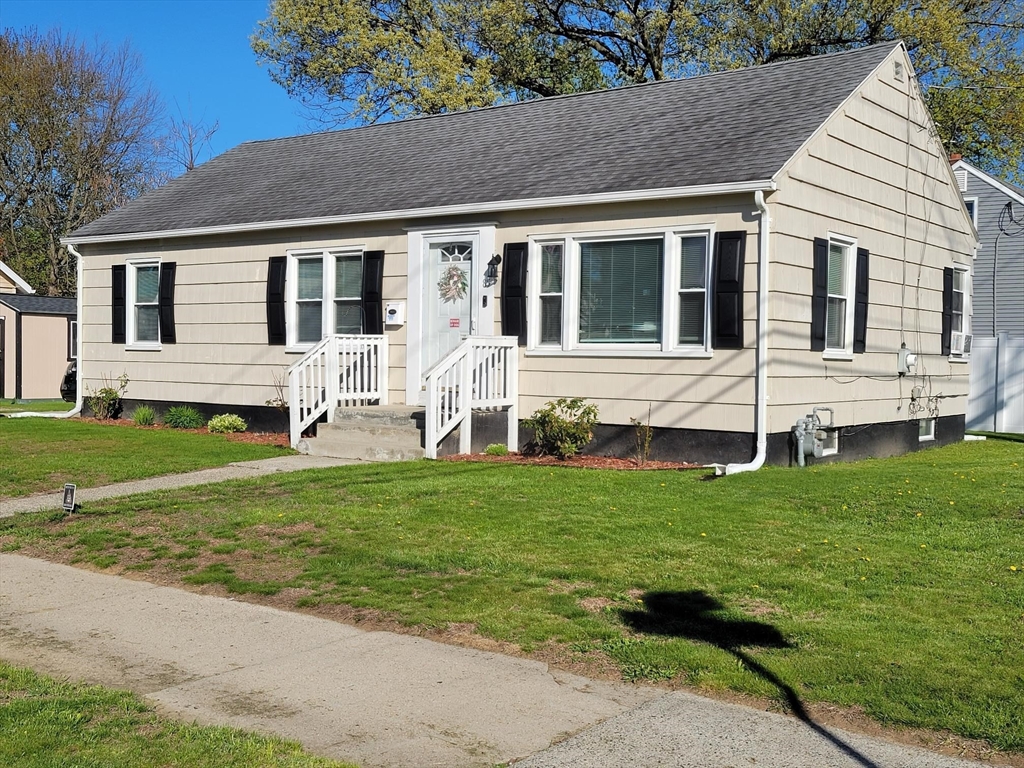 85 Farnsworth, Springfield, Massachusetts, 3 Bedrooms Bedrooms, 5 Rooms Rooms,1 BathroomBathrooms,Residential,For Sale,Farnsworth,73521425