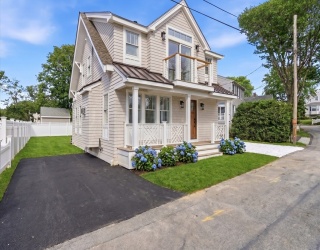 10 Vesper Ave, Falmouth, Massachusetts, 3 Bedrooms Bedrooms, 7 Rooms Rooms,2.5 BathroomsBathrooms,Residential,For Sale,Vesper Ave,73513142