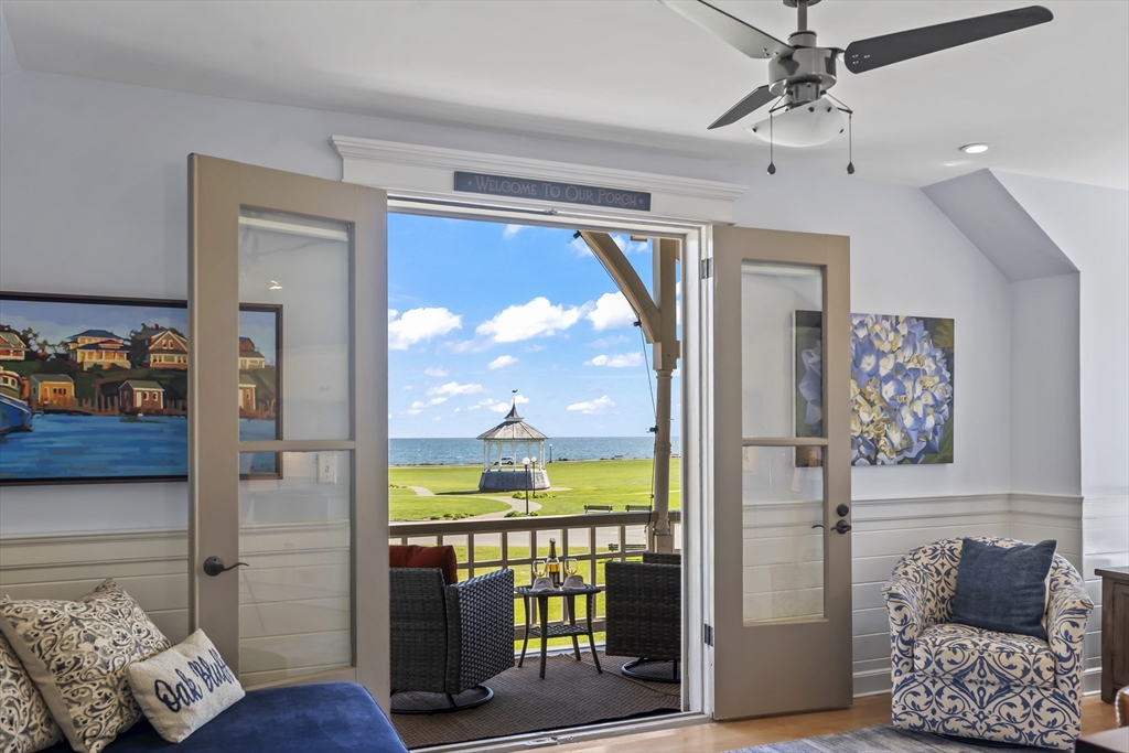 61 Ocean Avenue, Oak Bluffs, Massachusetts, 1 Bedroom Bedrooms, 2 Rooms Rooms,1 BathroomBathrooms,Residential,For Sale,Ocean Avenue,73521487