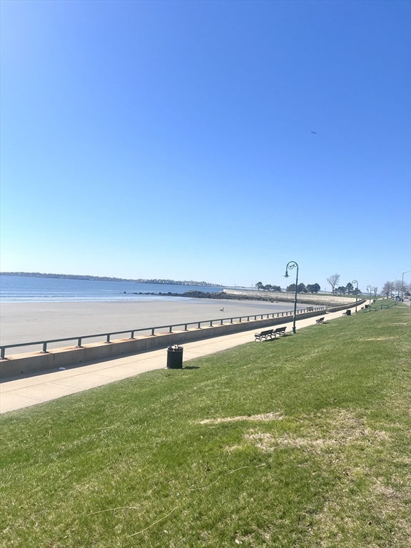 77 Lynn Shore Drive, Lynn, Massachusetts, 2 Bedrooms Bedrooms, 4 Rooms Rooms,1 BathroomBathrooms,Residential Lease,For Rent,Lynn Shore Drive,73504707