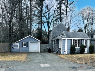 1269 Whitman St, Hanson, Massachusetts, 3 Bedrooms Bedrooms, 4 Rooms Rooms,1 BathroomBathrooms,Residential,For Sale,Whitman St,73468904 1269 Whitman St, Hanson, Massachusetts, 3 Bedrooms Bedrooms, 4 Rooms Rooms,1 BathroomBathrooms,Residential,For Sale,Whitman St,73468904