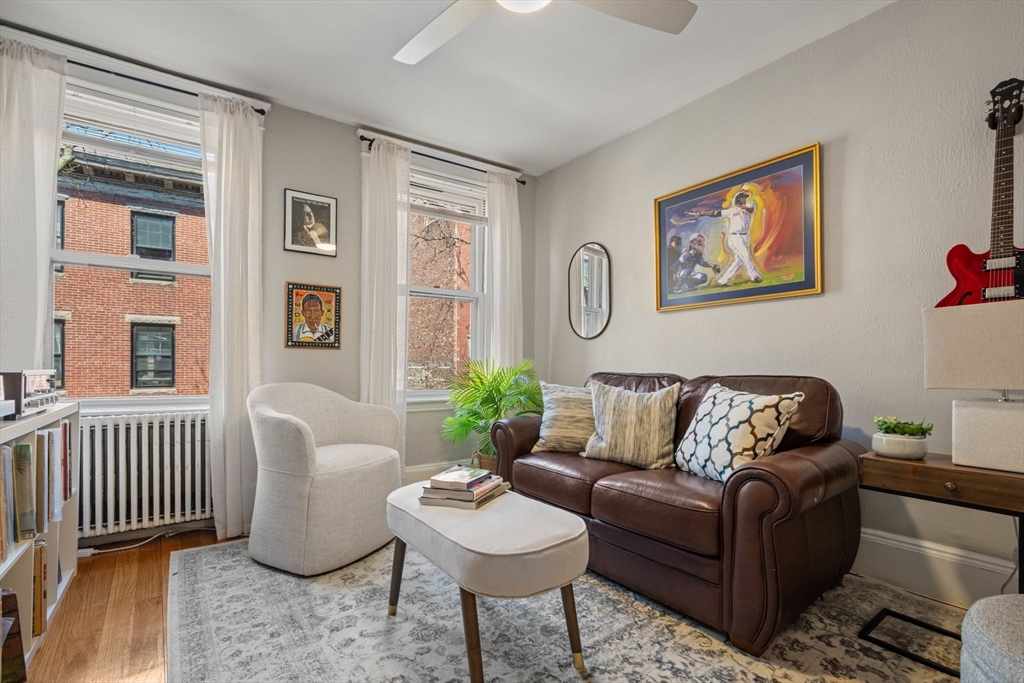 76 Phillips Street, Boston, Massachusetts, 1 Bedroom Bedrooms, 3 Rooms Rooms,1 BathroomBathrooms,Residential,For Sale,Phillips Street,73502107