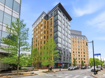 80-82 Fenwood Road, Boston, Massachusetts, 2 Bedrooms Bedrooms, 3 Rooms Rooms,2 BathroomsBathrooms,Residential,For Sale,Fenwood Road,73521575