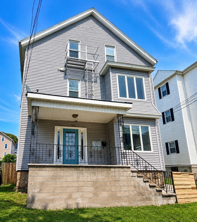 280 Ridge St, Fall River, Massachusetts, 9 Bedrooms Bedrooms, 15 Rooms Rooms,3 BathroomsBathrooms,Residential Income,For Sale,Ridge St,73520005