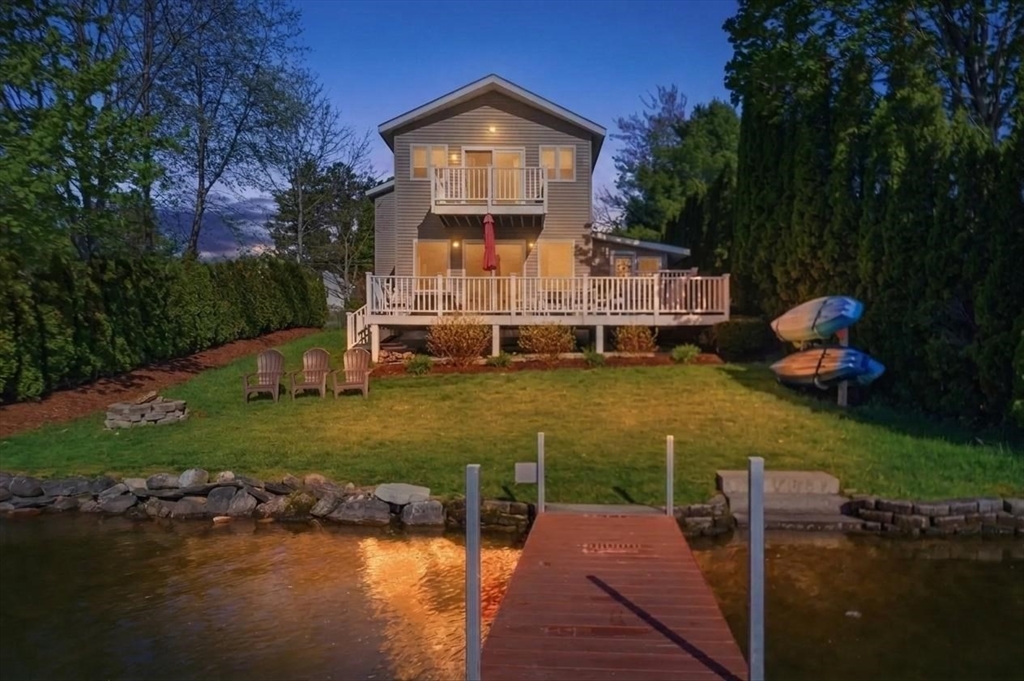 233 Narragansett Ave, Lanesborough, Massachusetts, 5 Bedrooms Bedrooms, 7 Rooms Rooms,3.5 BathroomsBathrooms,Residential,For Sale,Narragansett Ave,73519916
