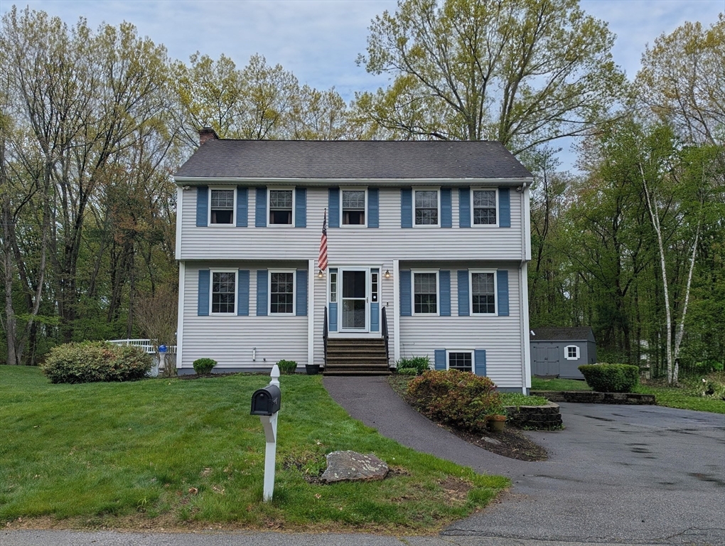 29 West Laurier Street, Haverhill, Massachusetts, 3 Bedrooms Bedrooms, 6 Rooms Rooms,1.5 BathroomsBathrooms,Residential,For Sale,West Laurier Street,73520499