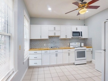28 Fifield St, Boston, Massachusetts, 5 Bedrooms Bedrooms, 9 Rooms Rooms,2.5 BathroomsBathrooms,Residential,For Sale,Fifield St,73515117
