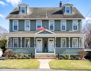 28-30 Brook St, Northbridge, Massachusetts, 7 Bedrooms Bedrooms, 15 Rooms Rooms,3.5 BathroomsBathrooms,Residential Income,For Sale,Brook St,73511264