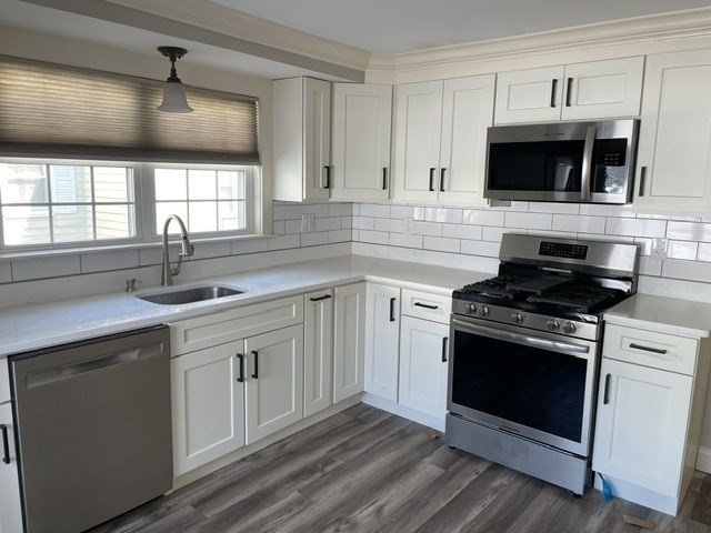 88 Lawn Ave, Quincy, Massachusetts, 2 Bedrooms Bedrooms, 5 Rooms Rooms,1 BathroomBathrooms,Residential Lease,For Rent,Lawn Ave,73521616