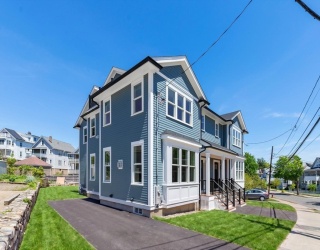 45 Maplewood, Watertown, Massachusetts, 4 Bedrooms Bedrooms, 8 Rooms Rooms,3.5 BathroomsBathrooms,Residential Lease,For Rent,Maplewood,73521626