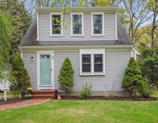 5 Deerfield Rd, Mashpee, Massachusetts, 3 Bedrooms Bedrooms, 5 Rooms Rooms,2 BathroomsBathrooms,Residential,For Sale,Deerfield Rd,73521513