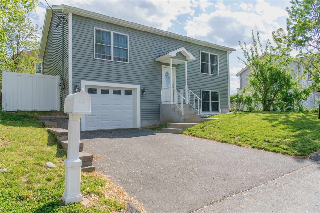 43 Grace St, Chicopee, Massachusetts, 3 Bedrooms Bedrooms, 6 Rooms Rooms,1.5 BathroomsBathrooms,Residential,For Sale,Grace St,73521545