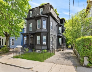50 Perrin St, Boston, Massachusetts, 8 Bedrooms Bedrooms, 15 Rooms Rooms,7 BathroomsBathrooms,Residential Income,For Sale,Perrin St,73521668