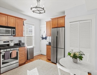 15 Lafield St, Boston, Massachusetts, 3 Bedrooms Bedrooms, 5 Rooms Rooms,2 BathroomsBathrooms,Residential Lease,For Rent,Lafield St,73521755