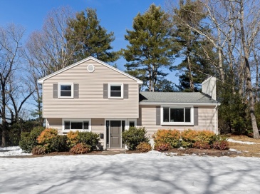 31 Downing St, Norwood, Massachusetts, 4 Bedrooms Bedrooms, 8 Rooms Rooms,1.5 BathroomsBathrooms,Residential,For Sale,Downing St,73488080